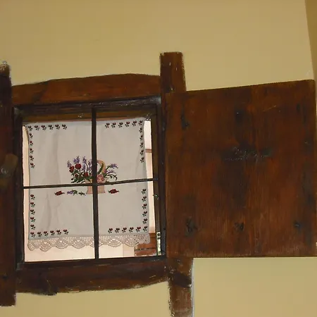 בית הארחה Casa De Oria 2*