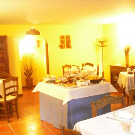 Guest house Casa De Oria 2*